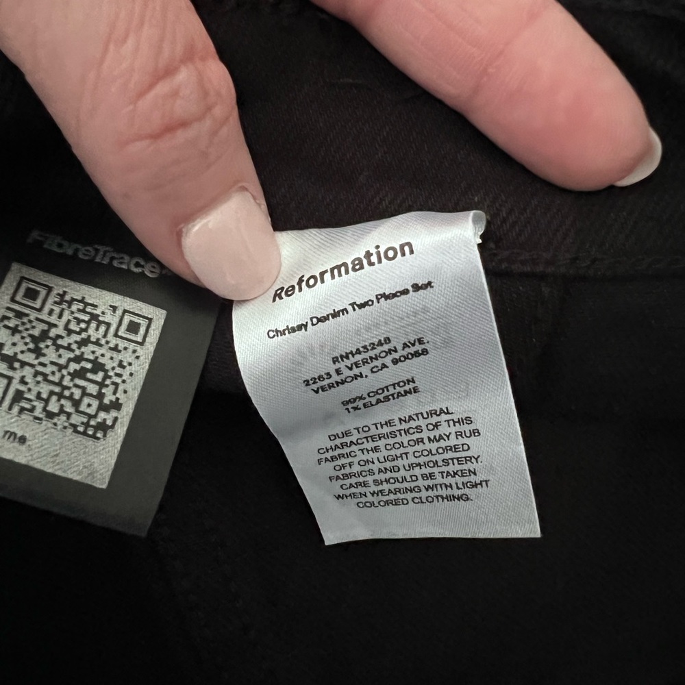 Reformation Chrissy Black Denim Skirt NWT 2 Button Down - Picture 6 of 6